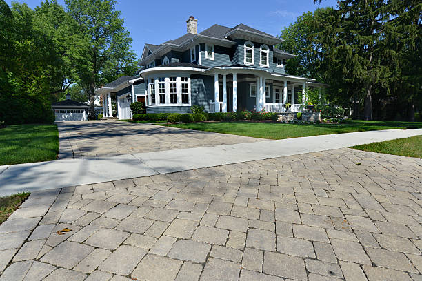 Trusted Hartford, MI Driveway Pavers Experts